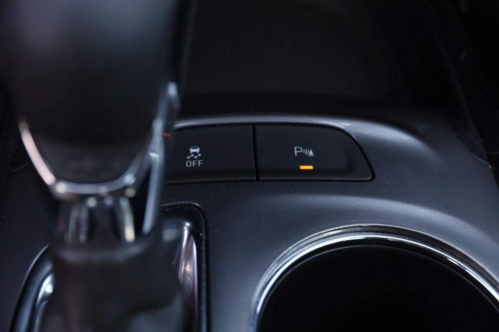 Chevrolet Malibu Vehicle Full-screen Gallery Image 18