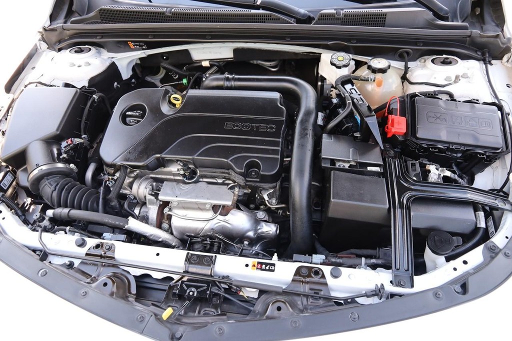 Chevrolet Malibu Vehicle Full-screen Gallery Image 26