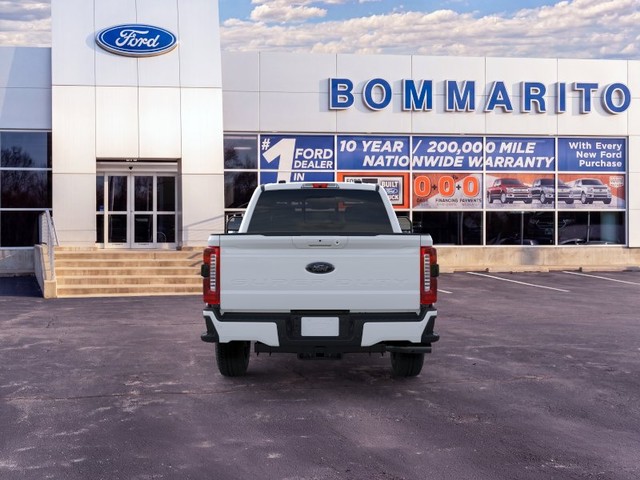 Ford Super Duty F-250 SRW Vehicle Image 05
