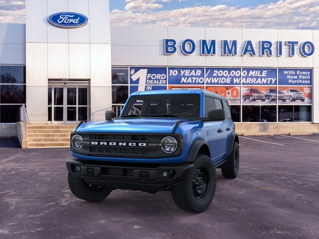 Ford Bronco Vehicle Full-screen Gallery Image 2