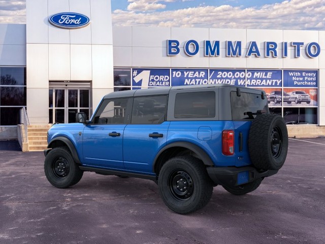 Ford Bronco Vehicle Full-screen Gallery Image 4