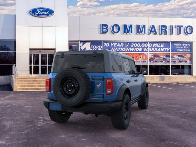 Ford Bronco Vehicle Full-screen Gallery Image 8