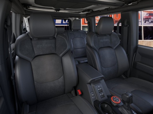 Ford Bronco Vehicle Full-screen Gallery Image 10