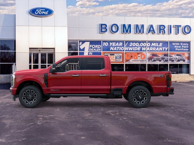 Ford Super Duty F-350 SRW Vehicle Full-screen Gallery Image 3