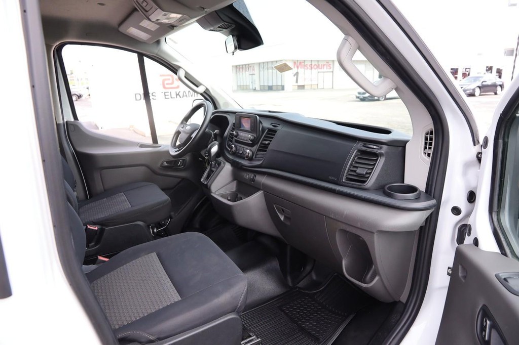 Ford Transit Cargo Van Vehicle Image 26