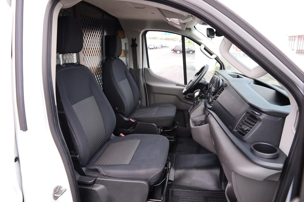 Ford Transit Cargo Van Vehicle Image 27