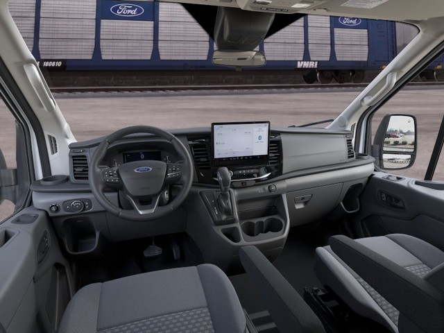 Ford Transit Passenger Wagon Vehicle Full-screen Gallery Image 9