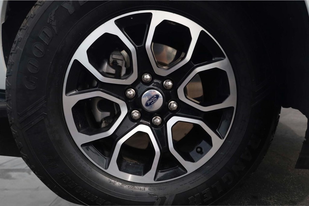 Ford Expedition Vehicle Image 03