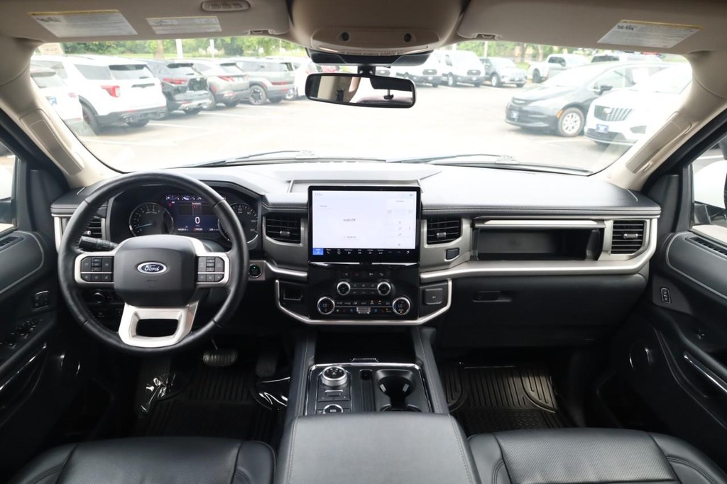 Ford Expedition Vehicle Image 07