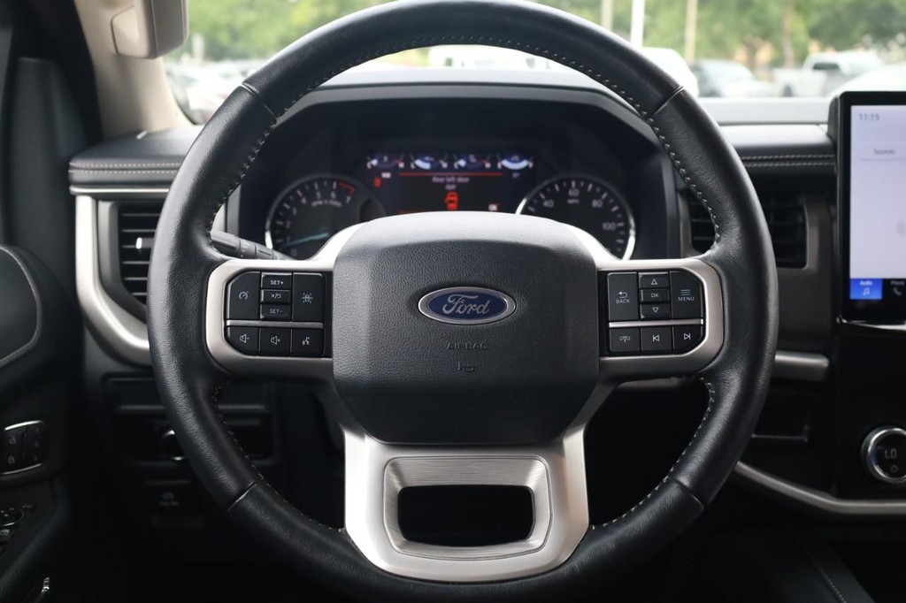 Ford Expedition Vehicle Image 08
