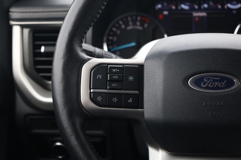 Ford Expedition Vehicle Image 10