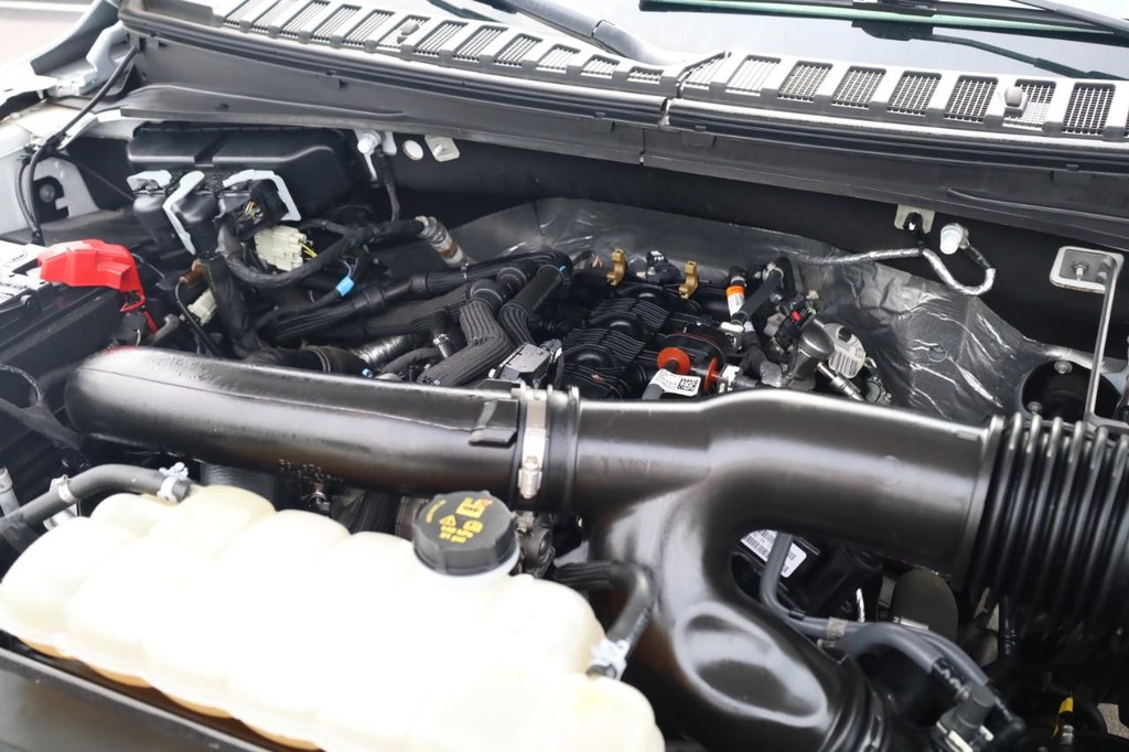 Ford Expedition Vehicle Image 28