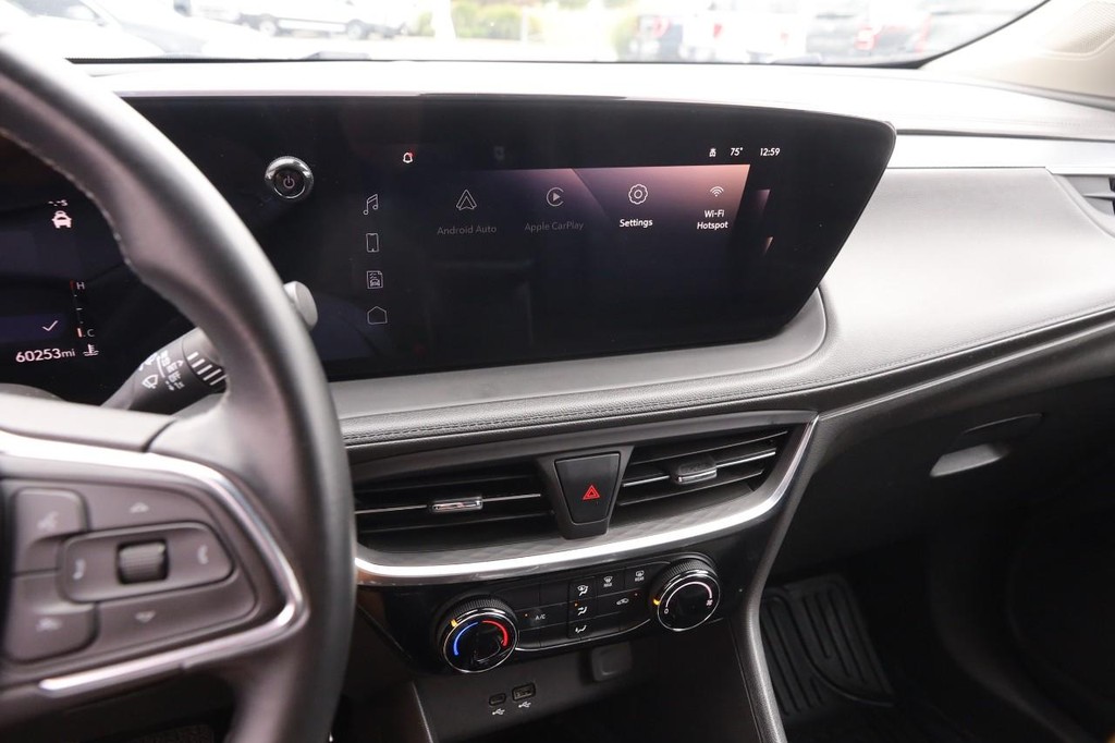 Buick Encore GX Vehicle Full-screen Gallery Image 15
