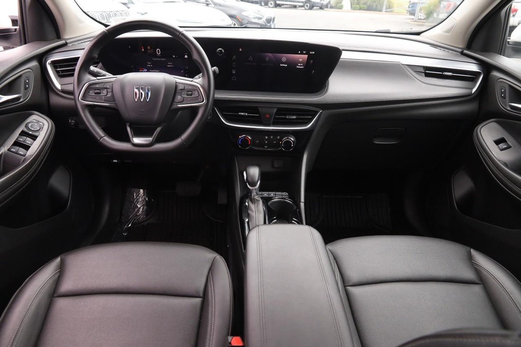 Buick Encore GX Vehicle Full-screen Gallery Image 21