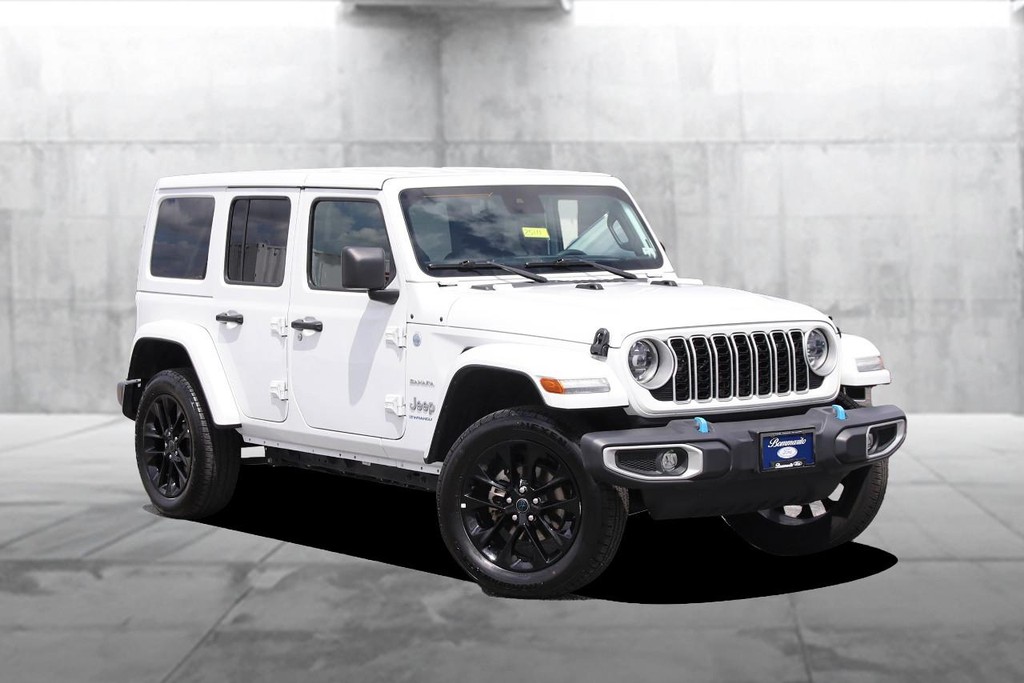 Jeep Wrangler 4xe Vehicle Full-screen Gallery Image 2