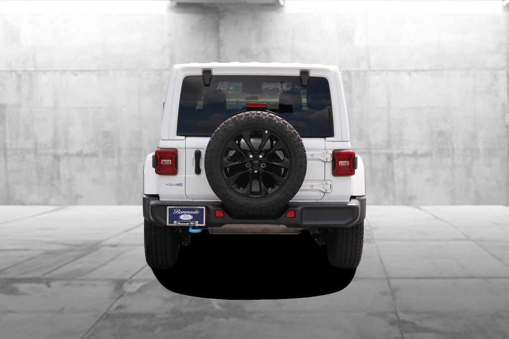 Jeep Wrangler 4xe Vehicle Full-screen Gallery Image 6