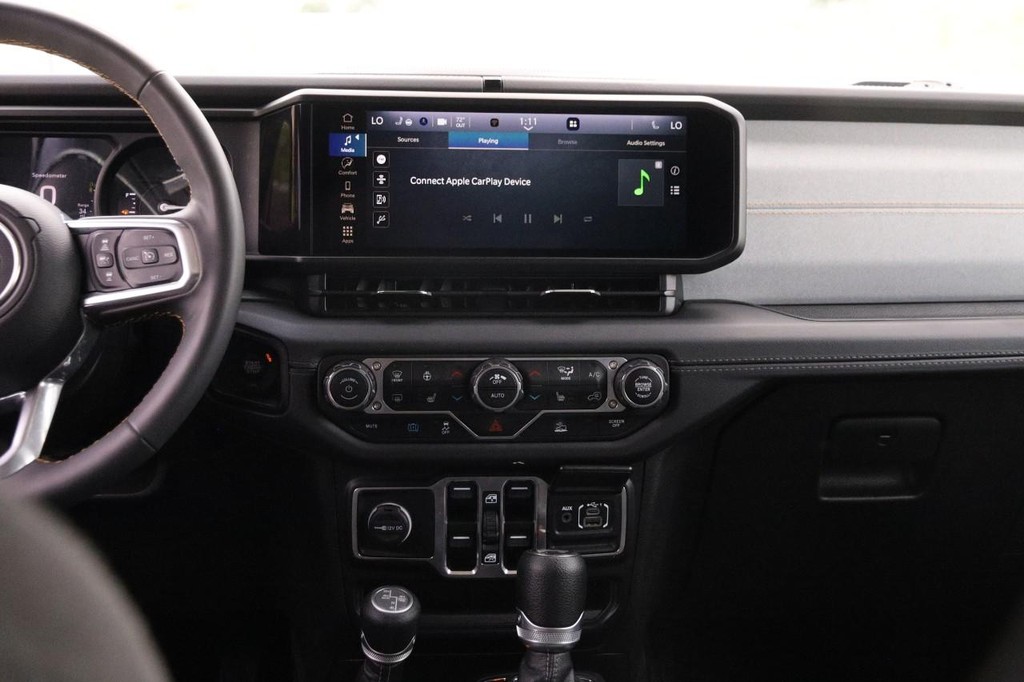 Jeep Wrangler 4xe Vehicle Full-screen Gallery Image 25