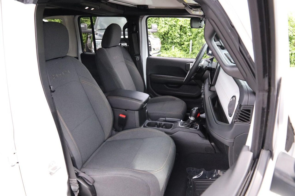 Jeep Wrangler 4xe Vehicle Full-screen Gallery Image 27