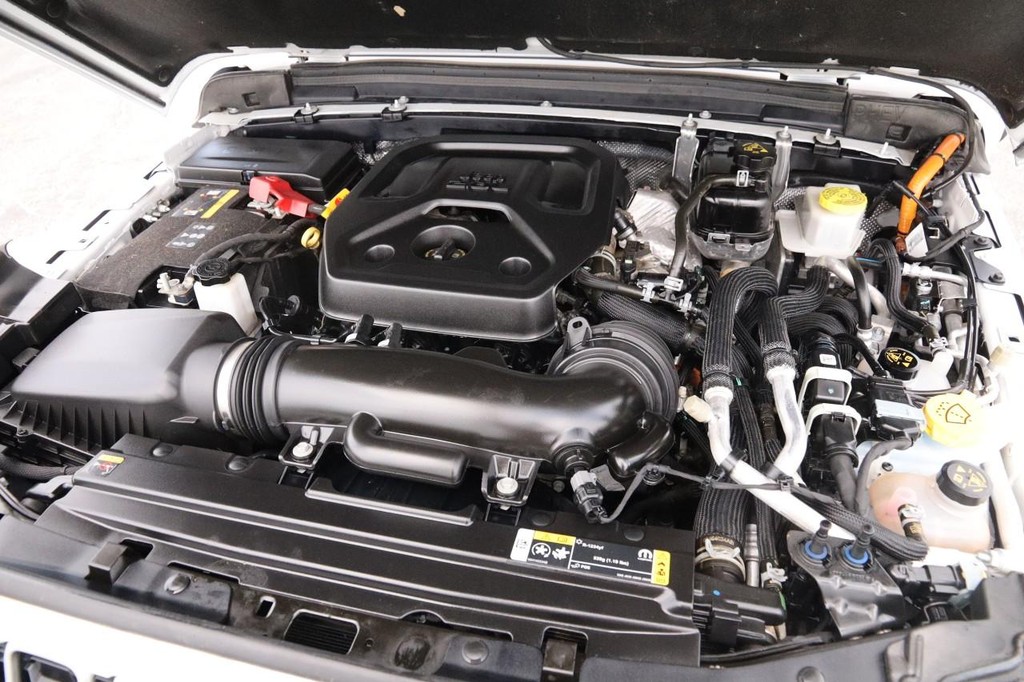 Jeep Wrangler 4xe Vehicle Full-screen Gallery Image 28