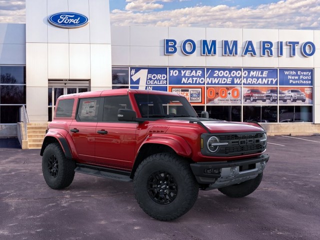 Ford Bronco Vehicle Full-screen Gallery Image 7