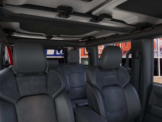 Ford Bronco Vehicle Full-screen Gallery Image 12