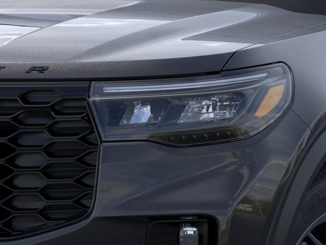 Ford Explorer Vehicle Full-screen Gallery Image 18