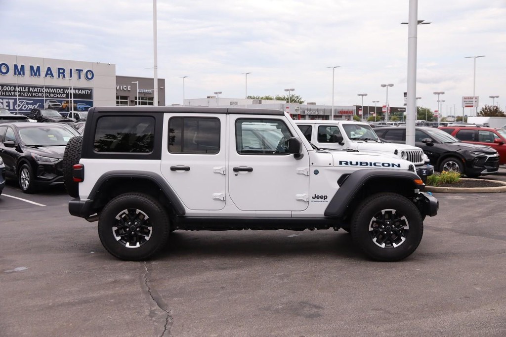 Jeep Wrangler 4xe Vehicle Image 05