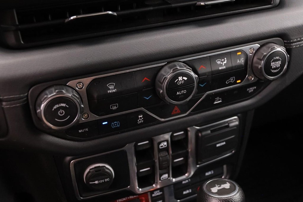 Jeep Wrangler 4xe Vehicle Image 18