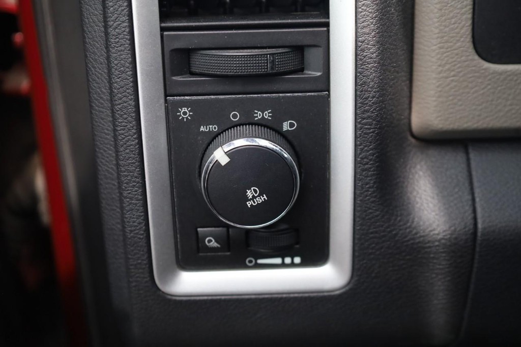 Ram 2500 Vehicle Image 12