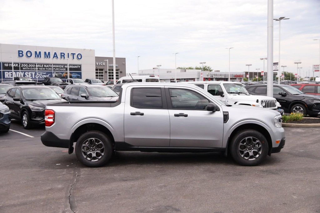 Ford Maverick Vehicle Image 05
