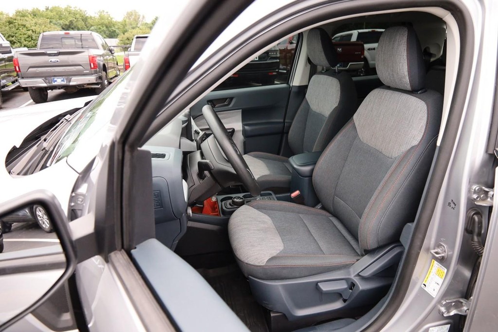 Ford Maverick Vehicle Image 08