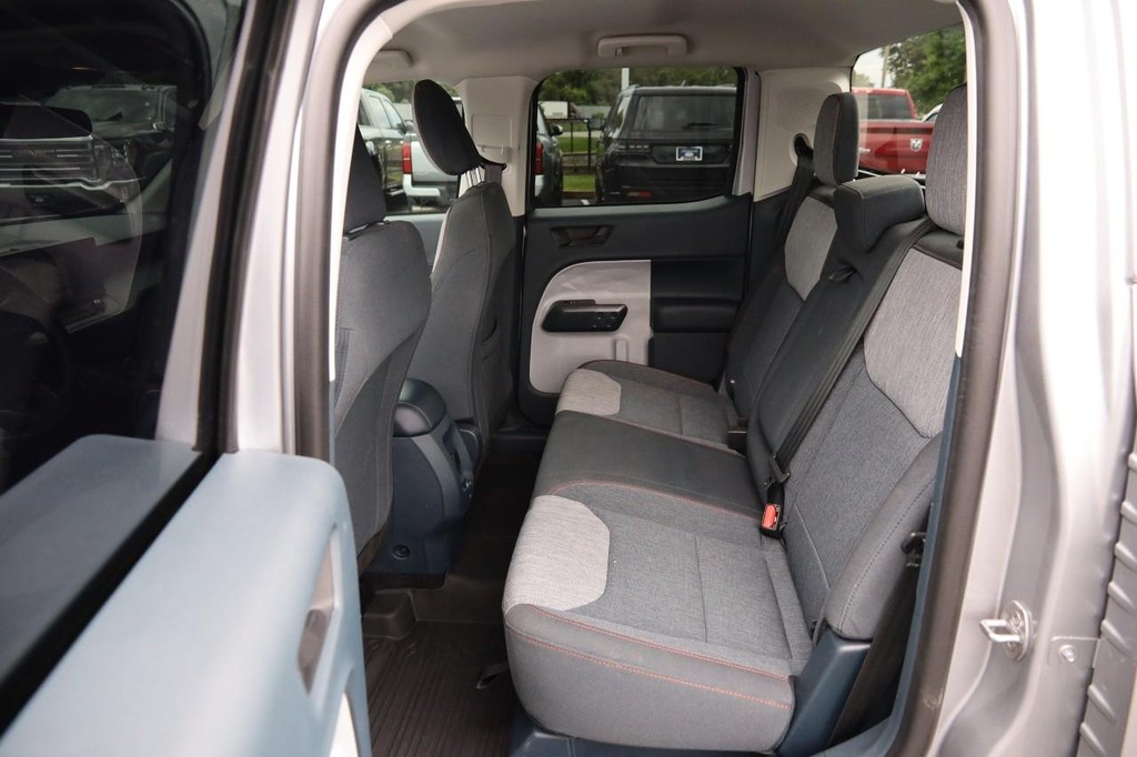 Ford Maverick Vehicle Image 09