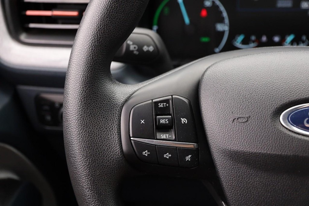 Ford Maverick Vehicle Image 11
