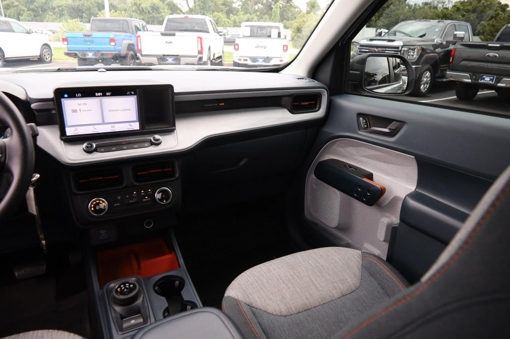 Ford Maverick Vehicle Image 27