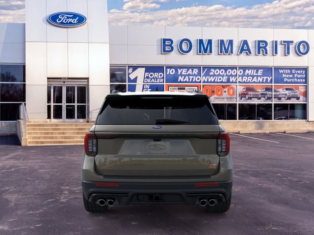 Ford Explorer Vehicle Image 05
