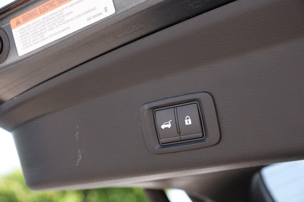 Mitsubishi Outlander Vehicle Image 08