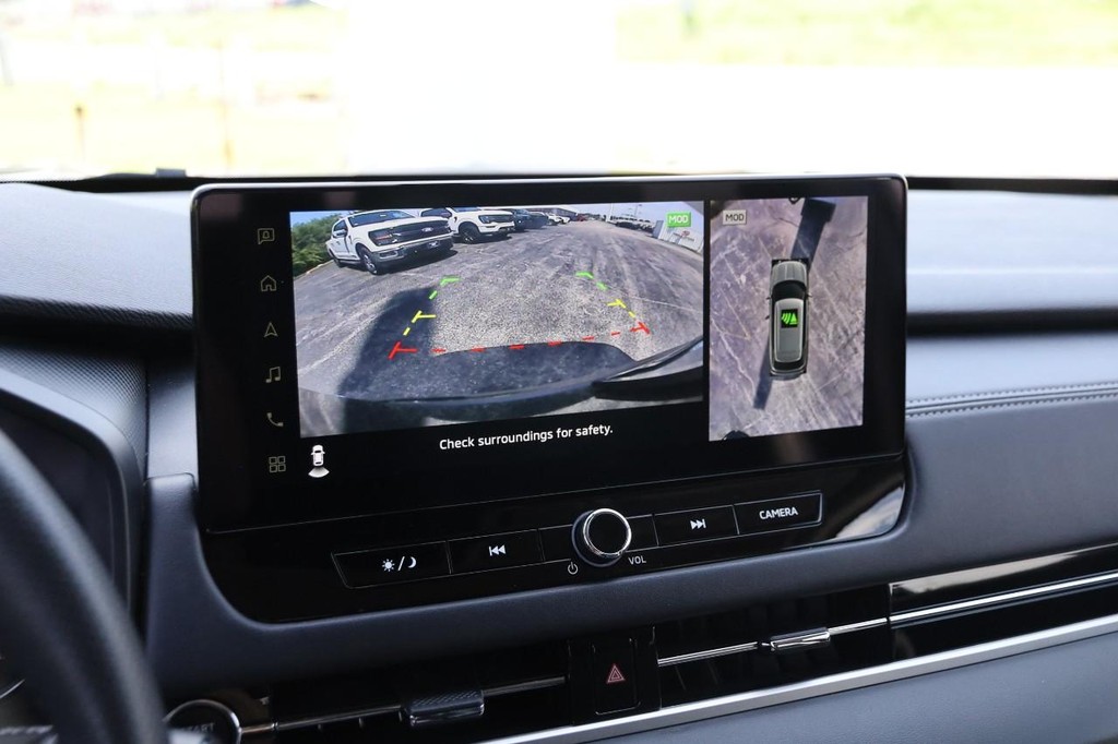 Mitsubishi Outlander Vehicle Image 18
