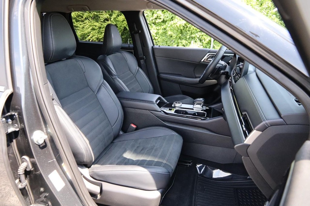Mitsubishi Outlander Vehicle Image 29