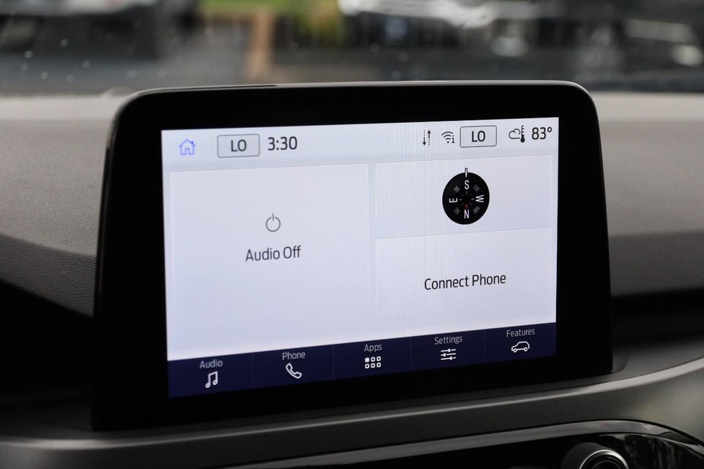 Ford Escape Vehicle Full-screen Gallery Image 16