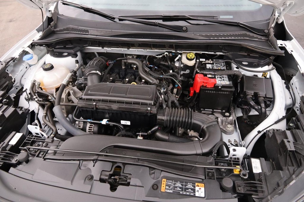 Ford Escape Vehicle Full-screen Gallery Image 29