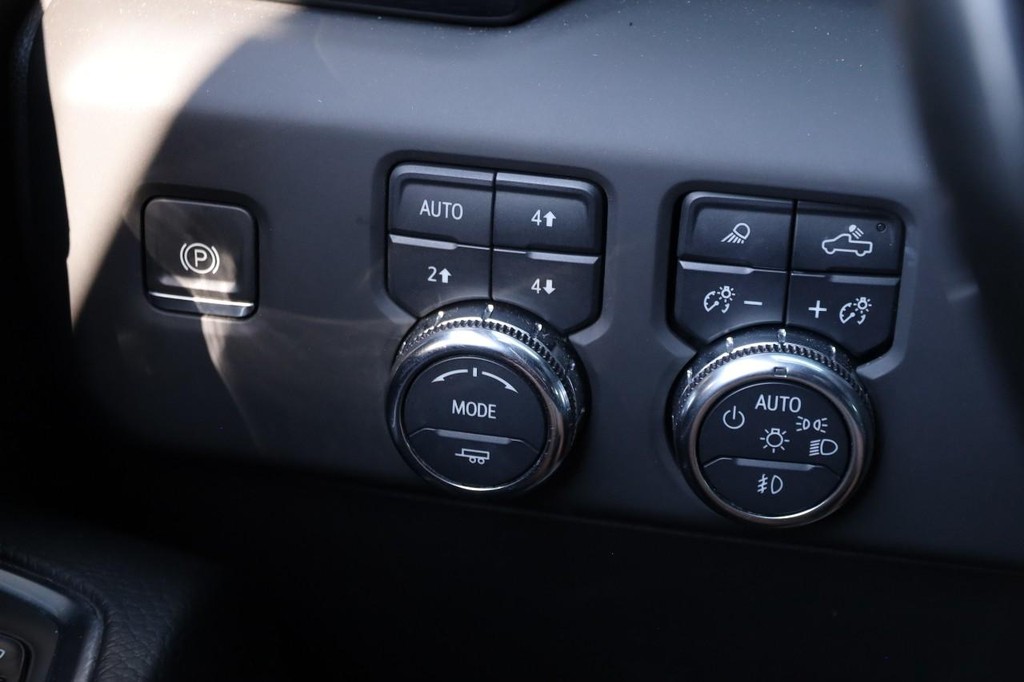 GMC Sierra 1500 Vehicle Image 22