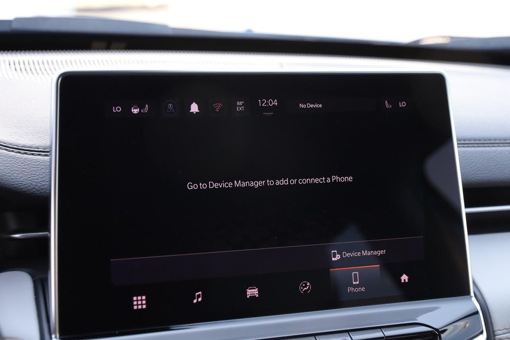 Jeep Compass Vehicle Full-screen Gallery Image 16