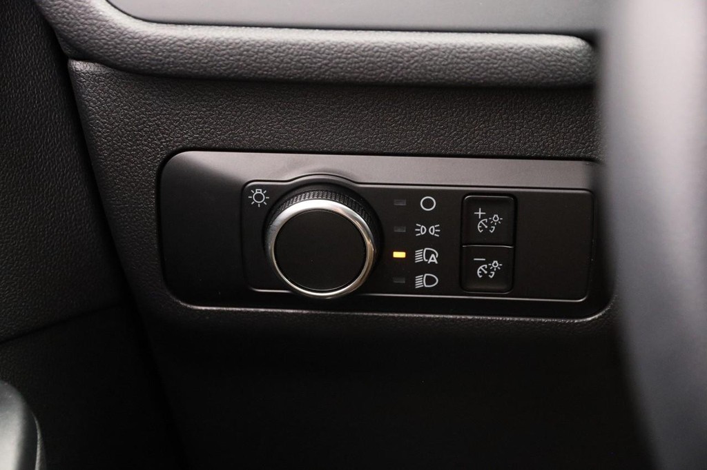 Ford Escape Vehicle Full-screen Gallery Image 21
