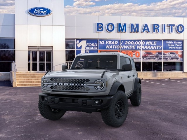 Ford Bronco Vehicle Image 02