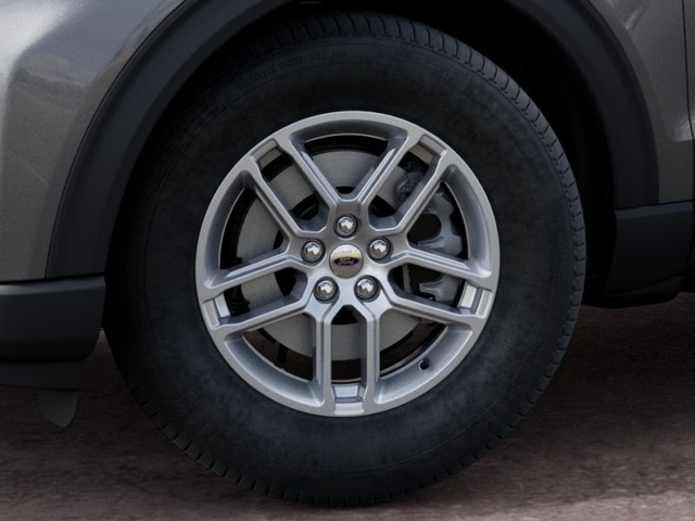 Ford Explorer Vehicle Image 19