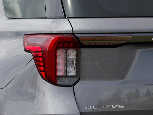 Ford Explorer Vehicle Image 21
