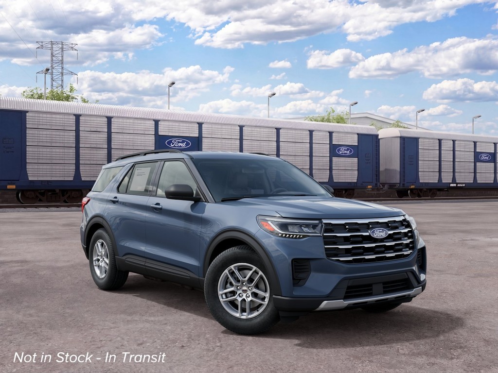 Ford Explorer Vehicle Image 04