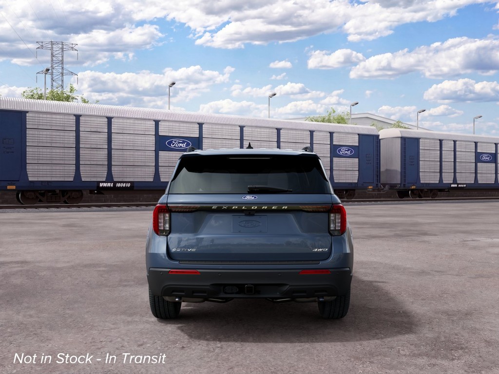 Ford Explorer Vehicle Image 07