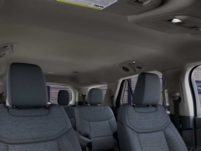 Ford Explorer Vehicle Image 22
