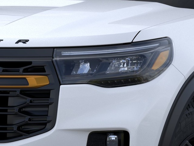 Ford Explorer Vehicle Image 18